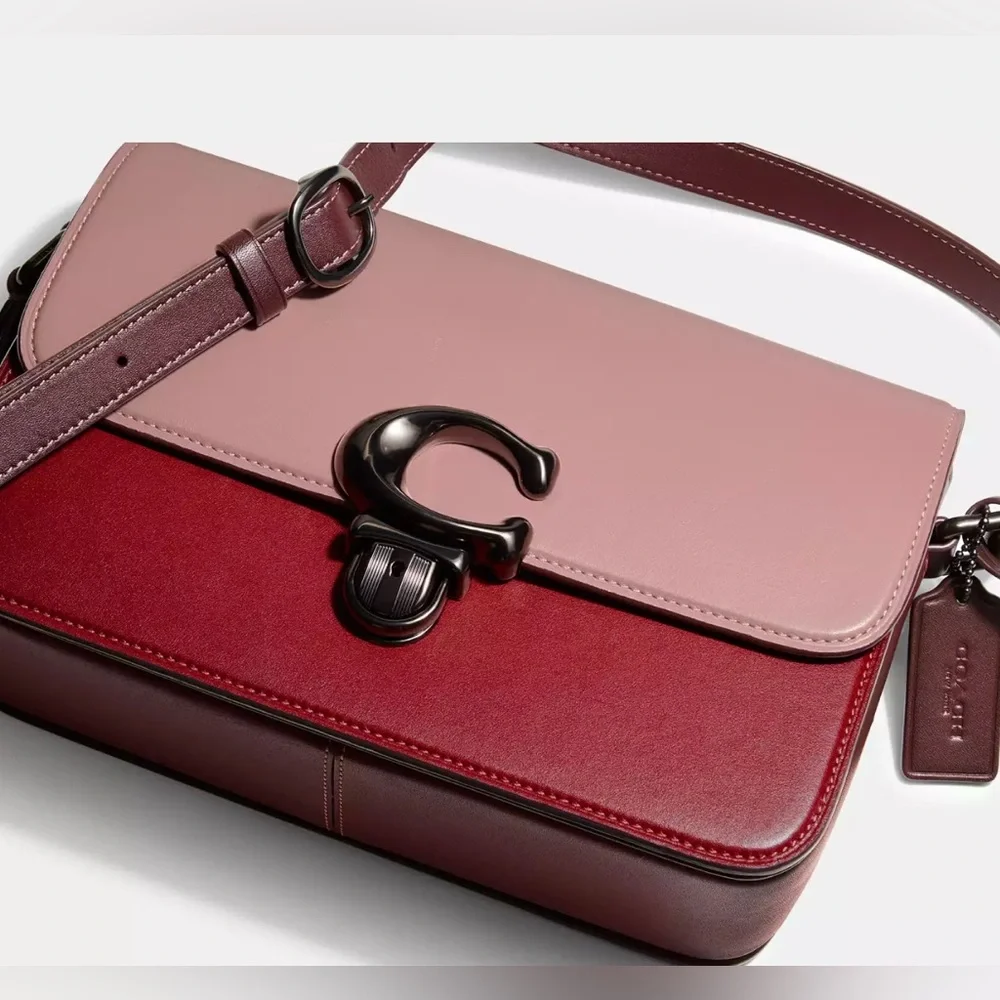 Studio Shoulder Bag In Colorblock - Picture 2 of 11
